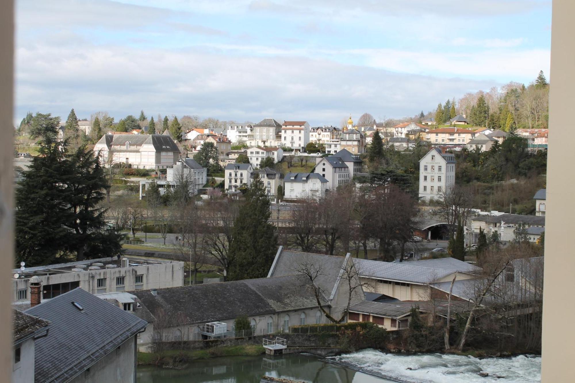 Location G&W, Tres Proche Sanctuaires Appartement Lourdes Buitenkant foto